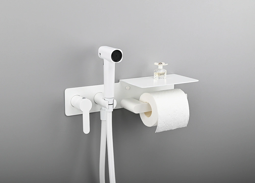 USA Hot Selling Brass Quality Handheld Wall Mounted Single Handle Chrome Plated Toilet Bathroom Hot and Cold Bidet Sprayer with Tissue Holder